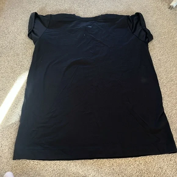 Lululemon top *no size* - Picture 3 of 3